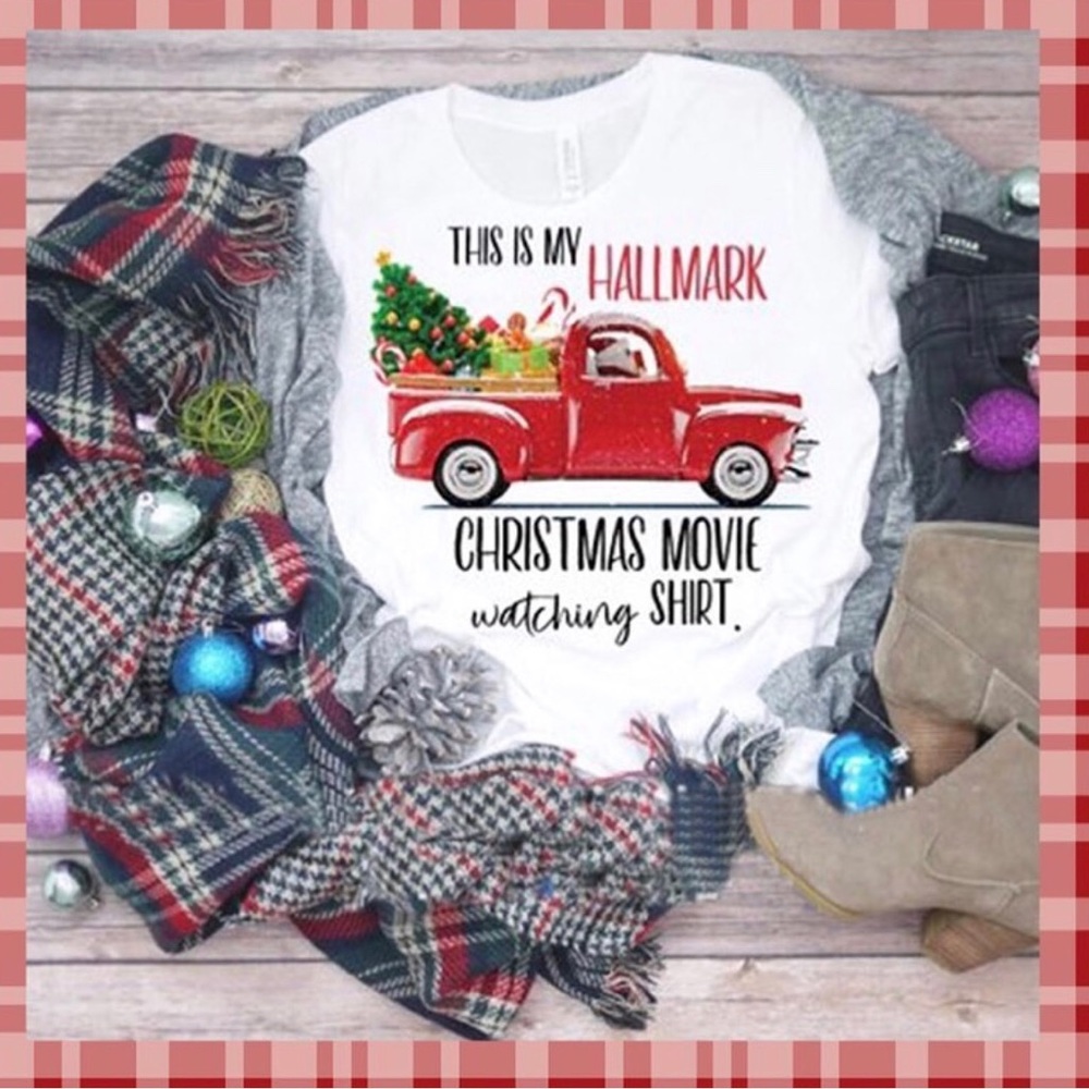 Cute Hallmark Christmas tee - socks included